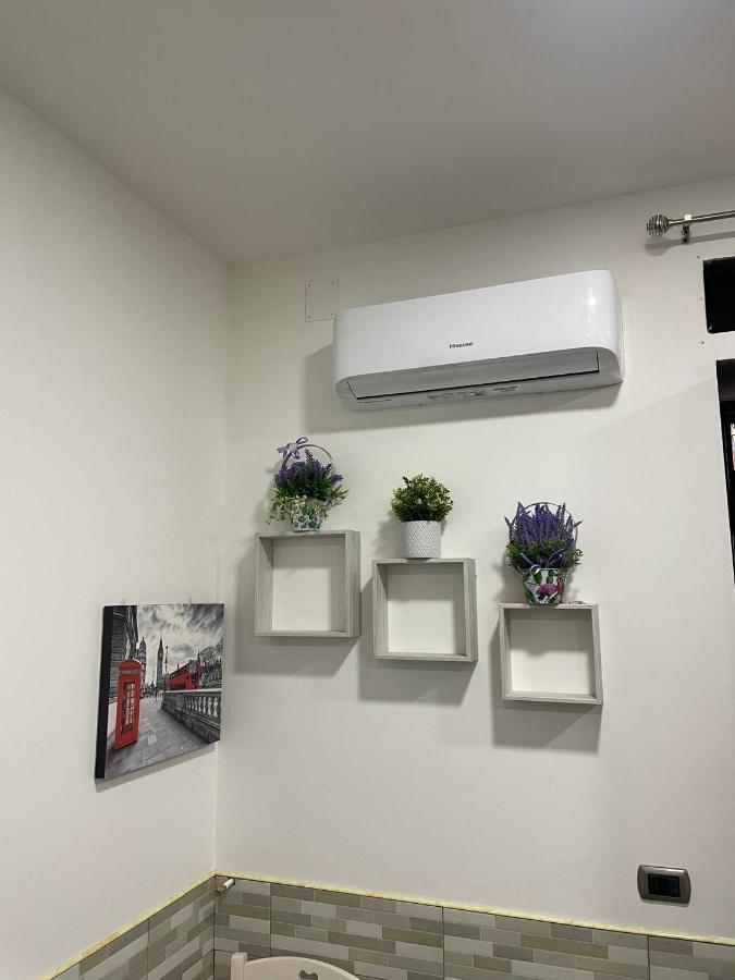 Casa Vacanze Luisa Napoli Bagian luar foto
